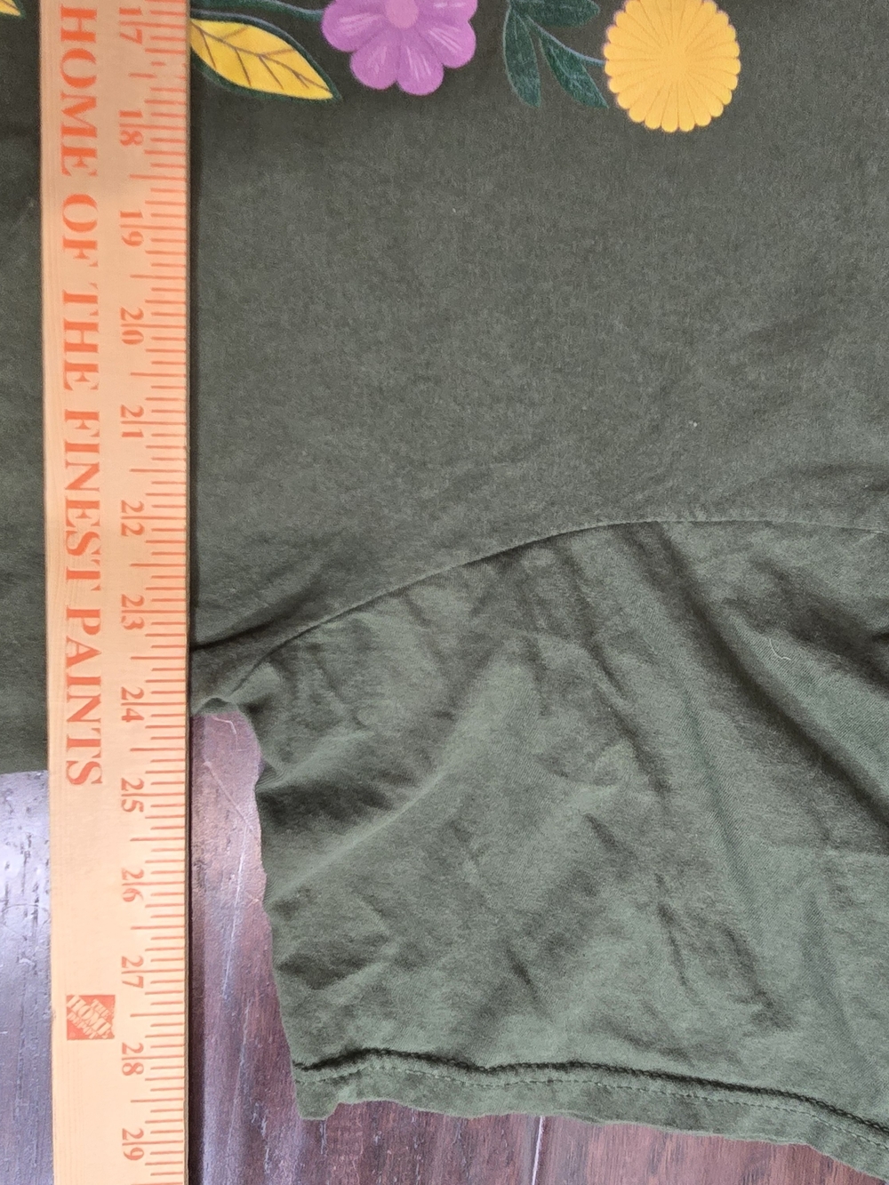 The Very Hungry Caterpillar Floral Graphic Tee Shirt Green 2XL Cotton Teacher - Picture 8 of 8